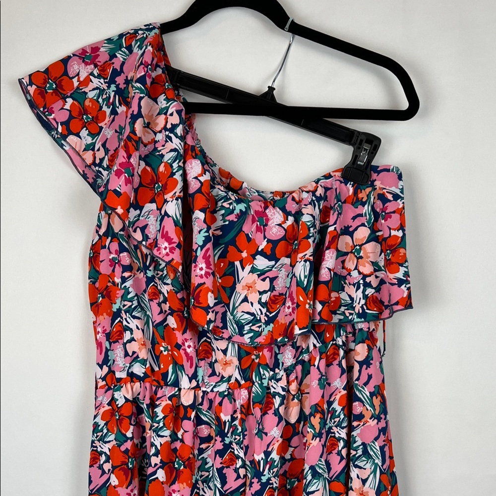 Vibrant Floral One-Shoulder‎ Dress - Picture 7 of 10